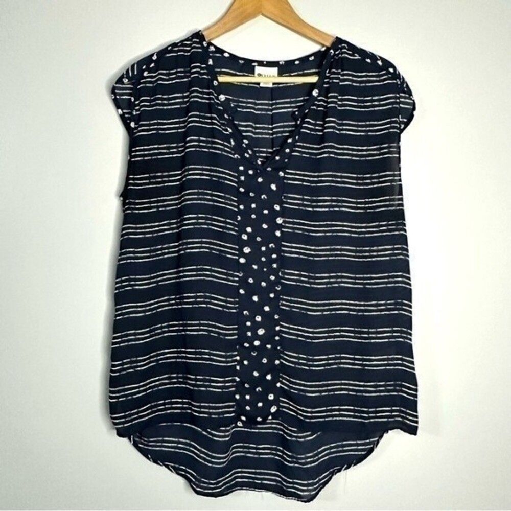 Stylus women’s size Medium navy blue sleeveless striped polka dot top 6B3